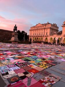 Scopri di più sull'articolo VivaVittoria ricopre il centro di Novara