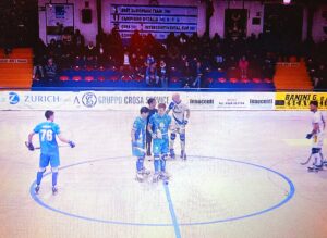 Scopri di più sull'articolo Innocenti Costruzioni Follonica 1952 – TR Azzurra Hockey Novara : una partita senza storia ! Il racconto e l’analisi di Federico La Capria