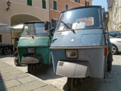 A Cerano torna il raduno delle mitiche Apecar