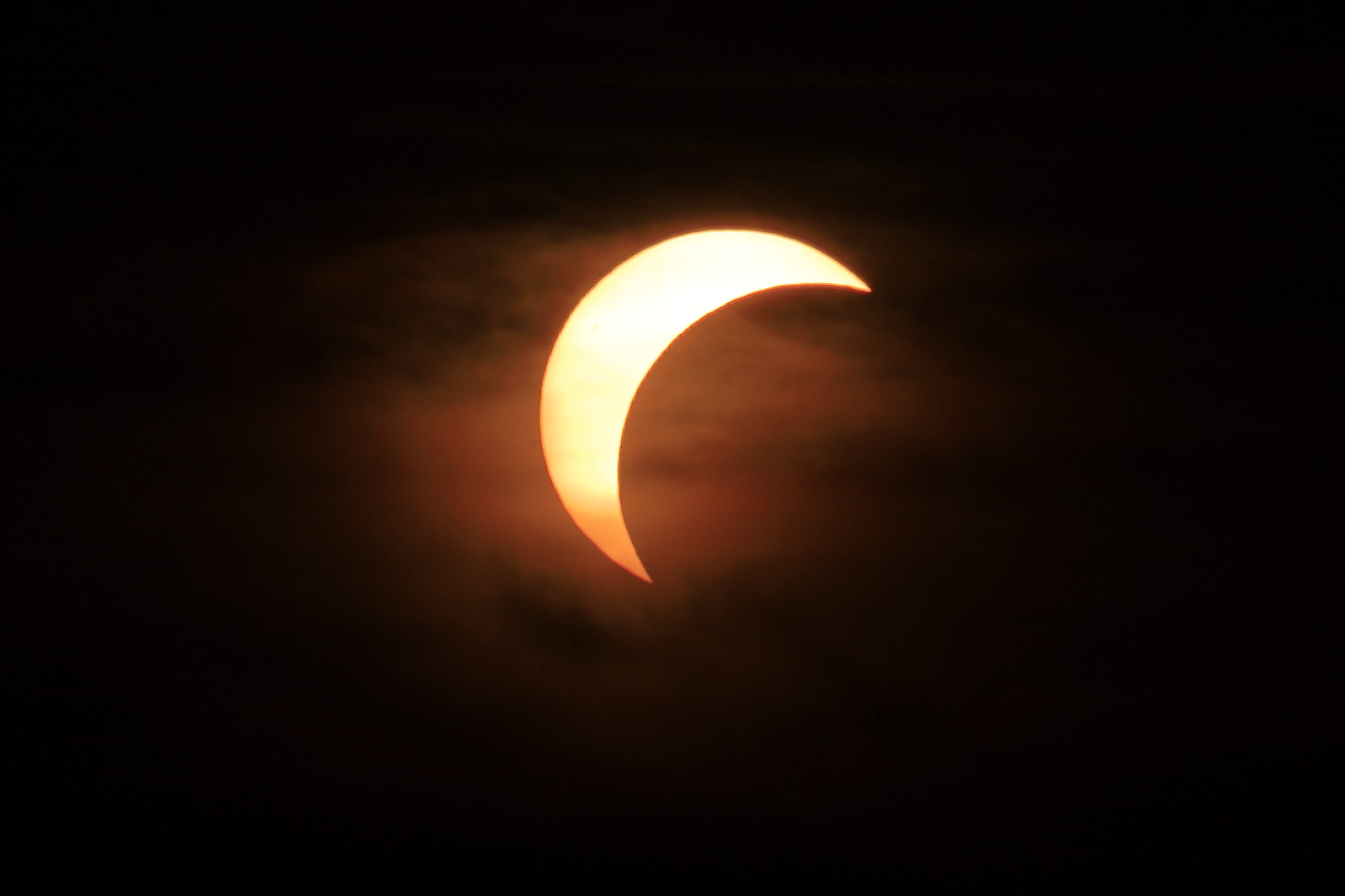 Eclissi parziale di Sole vista dalla Bassa Novarese, 12 agosto 2026